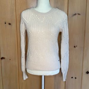 Women’s cream/white knit sweater